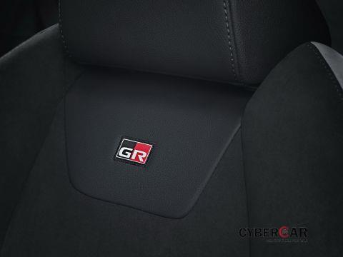 Toyota C-HR 2021 ra mắt, bổ sung phiên bản GR Sport 2021-toyota-c-hr-gr-sport-25.jpg