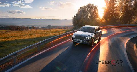 Bentley Bentayga V8 mới trình làng, đẳng cấp và sang trọng hơn Bentley-Bentayga-V8-NEW  (7).jpg