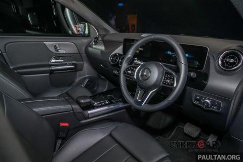 Mercedes-Benz GLA 2021 ra mắt tại Malaysia, giá từ 60.100 USD, chờ về VN 2020-mercedes-gla-200-preview-malaysia-int-2-850x567.jpg