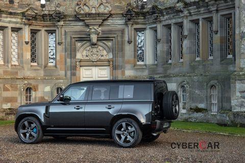 Land Rover trình làng Defender V8 và các phiên bản đặc biệt độc quyền Land-Rover-Defender-110-V8 (4).jpg