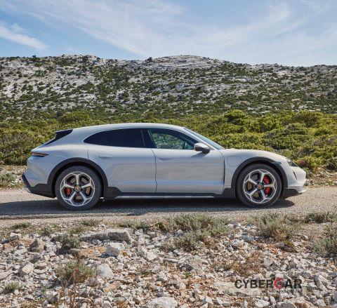 Xe điện Porsche Taycan Cross Turismo 2022 ra mắt, giá 90.900 USD porsche-taycan-cross-turismo-14-a3-rgb.jpg