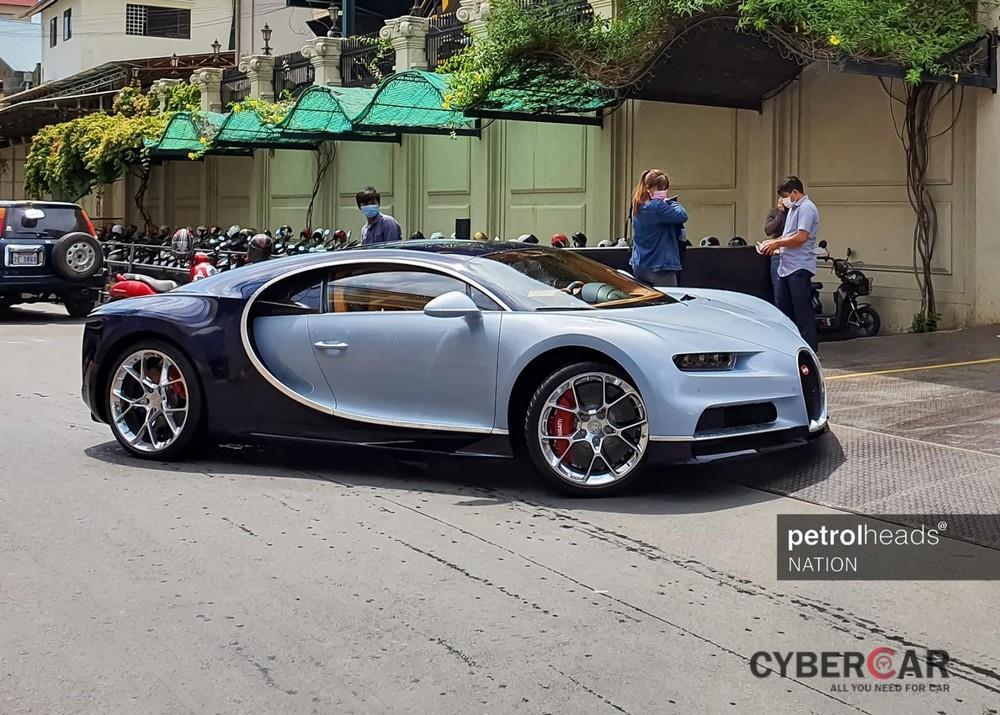 Siêu xe triệu đô Bugatti Chiron mới về Campuchia
