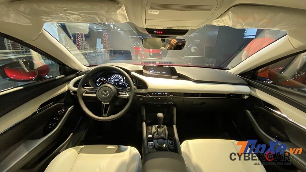 Nội thất mới khiến không gian bên trong Mazda3 thế hệ mới hiện đại hơn, cá tính hơn.