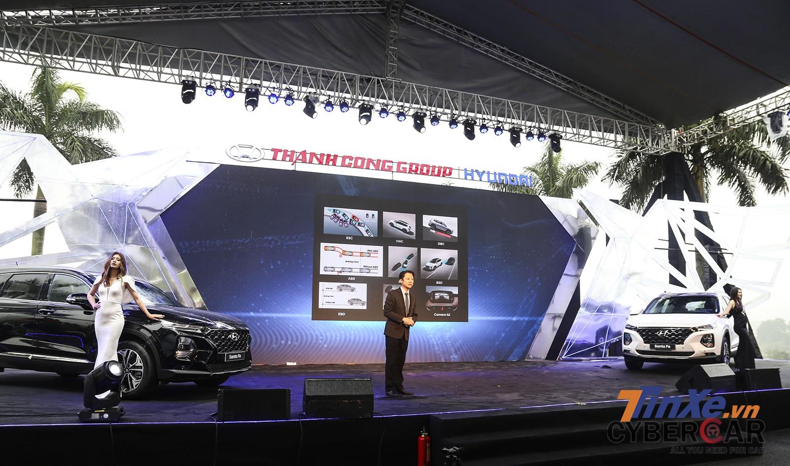 Hyundai Santa Fe 2019 được ra mắt vào ngày 9/1/2019 vừa qua tại Ninh Bình