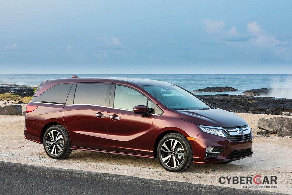 Honda Odyssey là 1 trong 2 mẫu xe minivan có trong danh sách