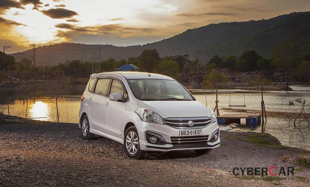 Xe ô tô 7 chỗ tiết kiệm nhiên liệu nhất hiện nay - Suzuki Ertiga