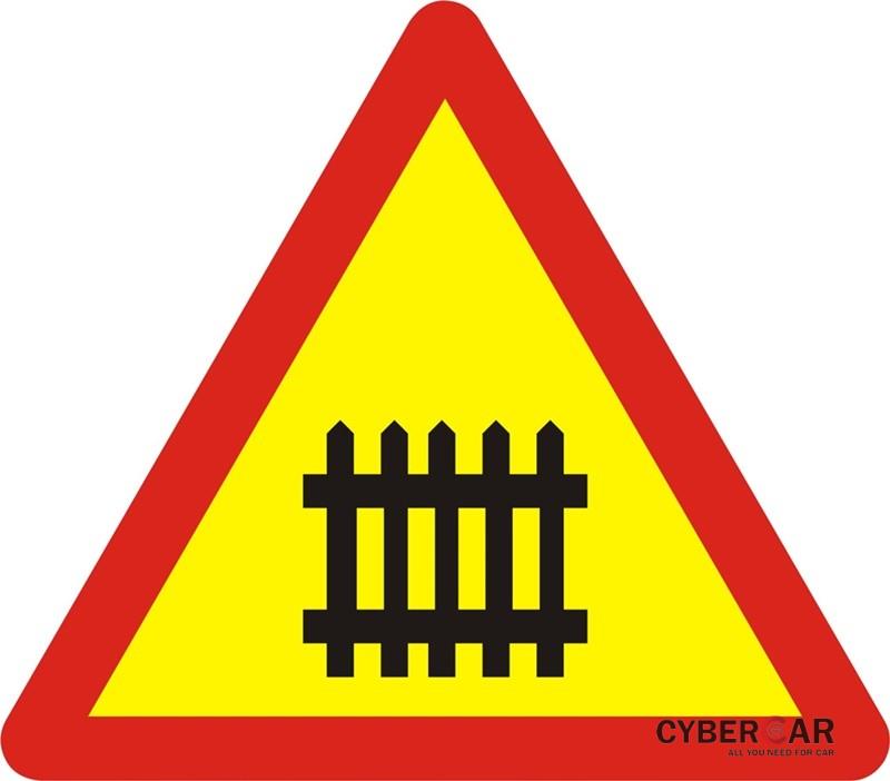 Biển số W.210: Biển báo giao nhau với đường sắt có rào chắn