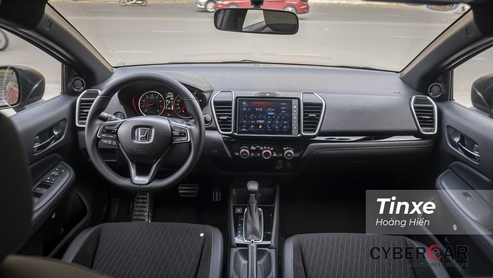 Không gian nội thất bên trong Honda City RS 2020 được tái thiết kế lại bắt mắt hơn.