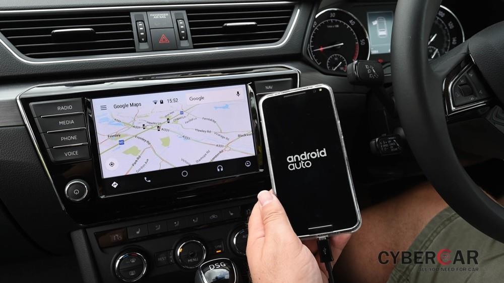 Công nghệ Android Auto góp phần giảm thiểu tai nạn, đảm bảo an toàn khi tham gia giao thông.