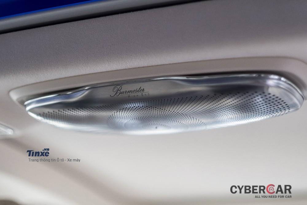 Hệ thống âm thanh cao cấp Burmester với 24 loa và công suất 1.540W trên Mercedes-Maybach S500