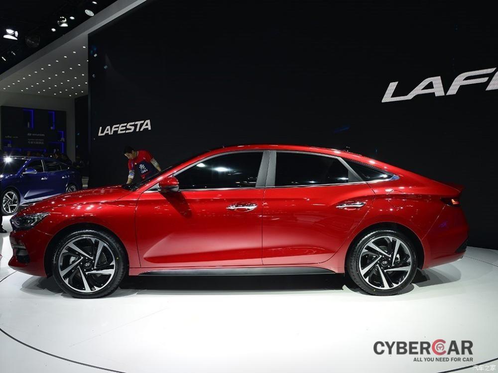 Hyundai Lafesta 2019 có kích thước tương đương Elantra