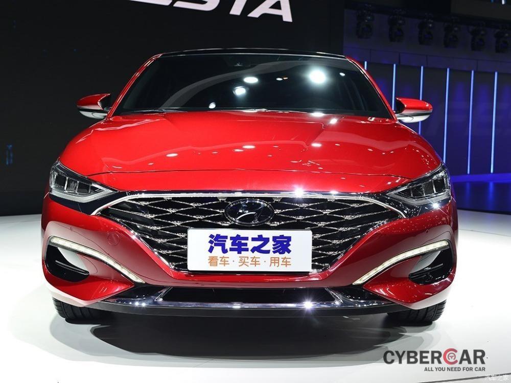 Cận cảnh thiết kế đầu xe của Hyundai Lafesta 2019