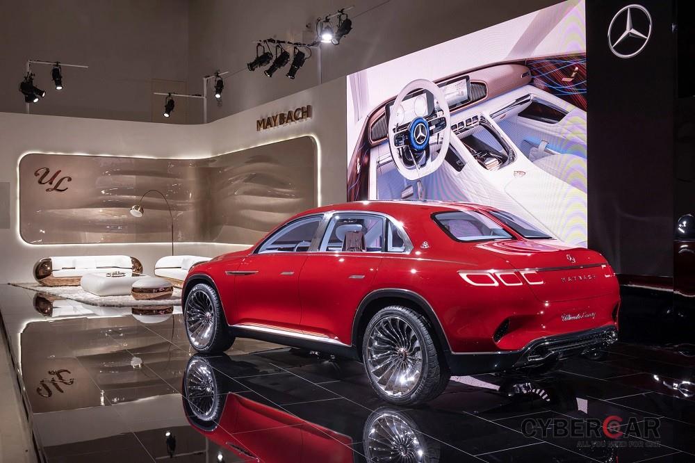 Cận cảnh thiết kế phía sau của Vision Mercedes-Maybach Ultimate Luxury