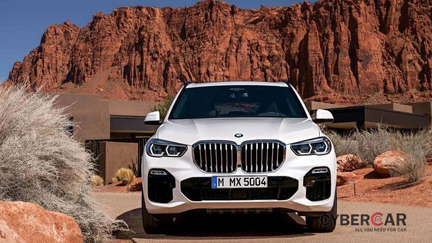 Đầu xe BMW X5 2019 với lưới tản nhiệt hình quả thận đôi cỡ lớn hơn