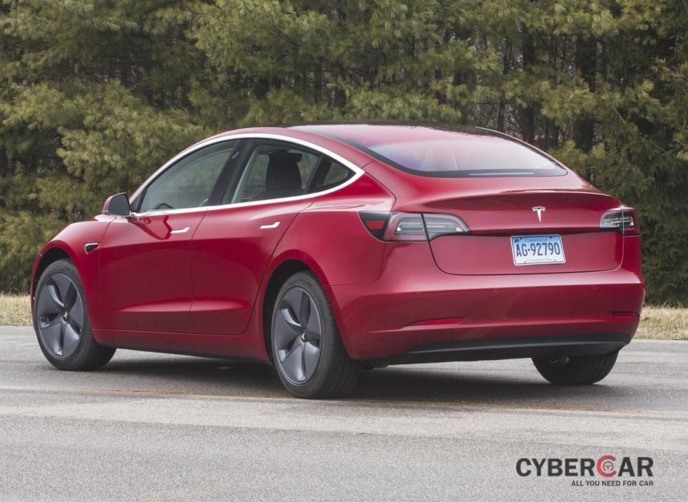 Đánh giá Tesla Model 3 có công suất tốt