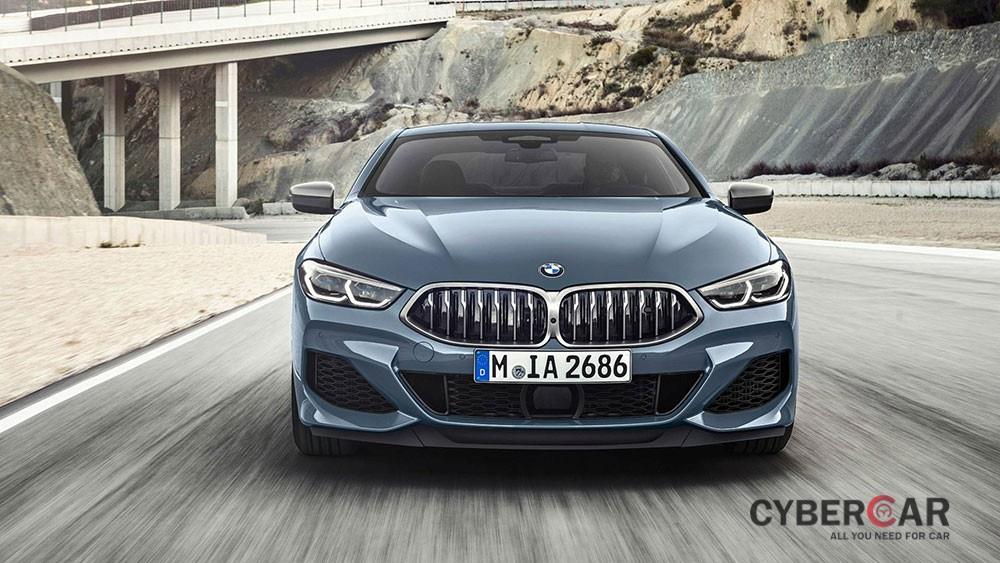 BMW 8-Series 2019 được trang bị lưới tản nhiệt hình quả thân đôi quen thuộc