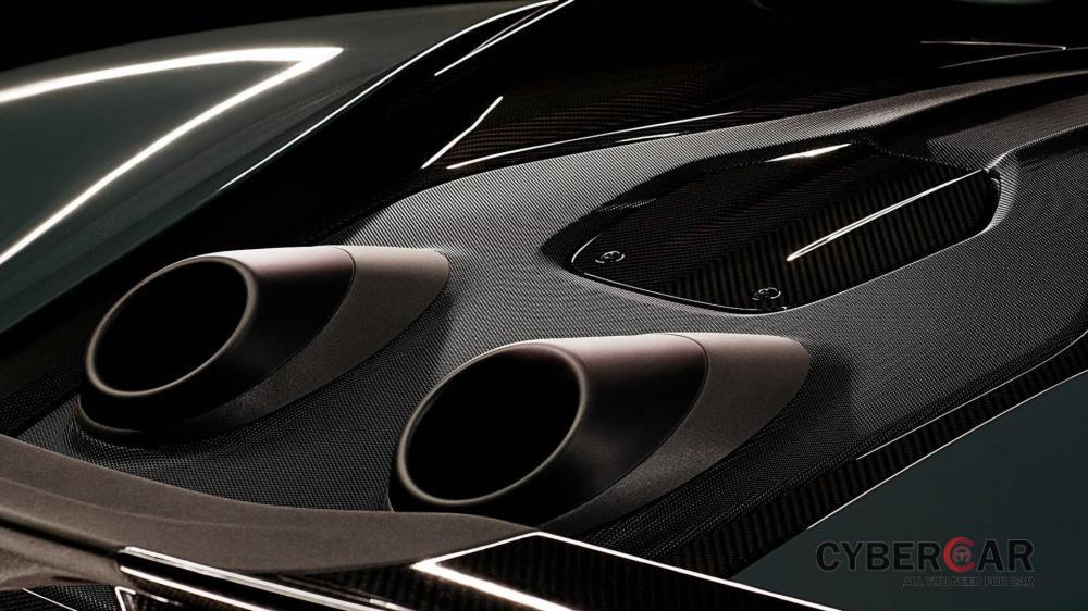 Thiết kế ống xả độc đáo của McLaren 600LT mới