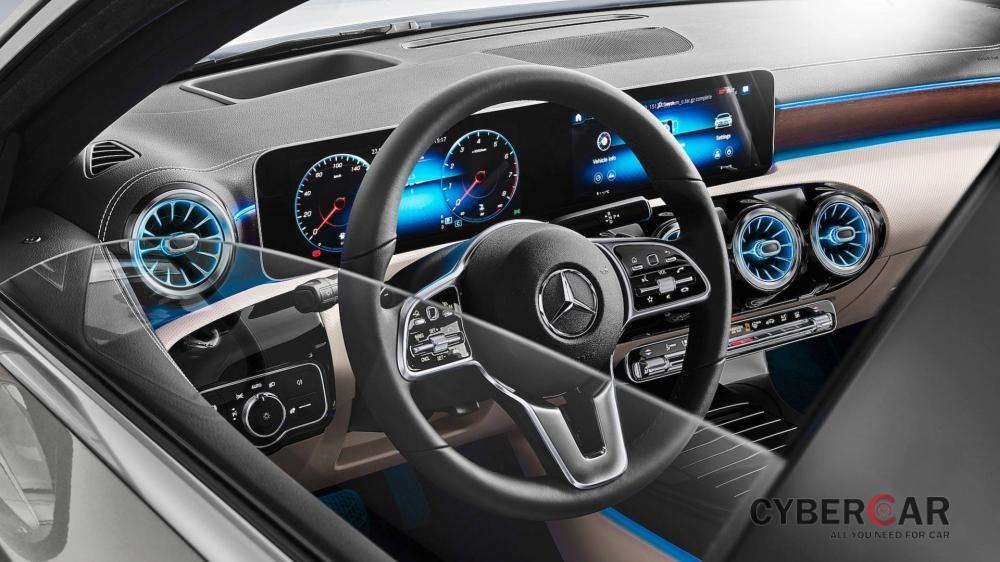 Cận cảnh vô lăng của Mercedes-Benz A-Class Sedan 2019