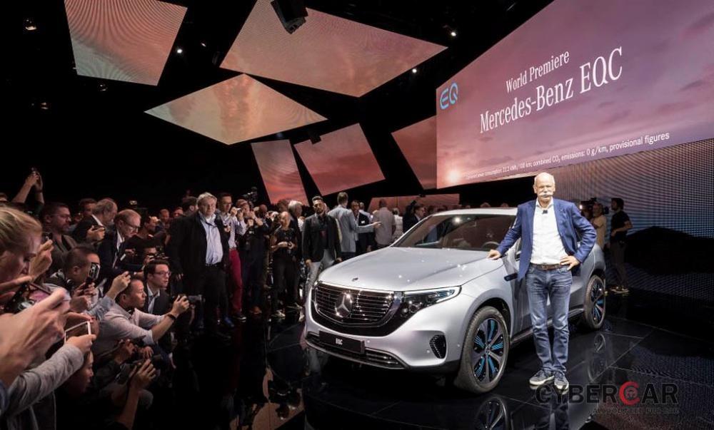Đánh giá nhanh SUV điện Mercedes-Benz EQC vừa ra mắt