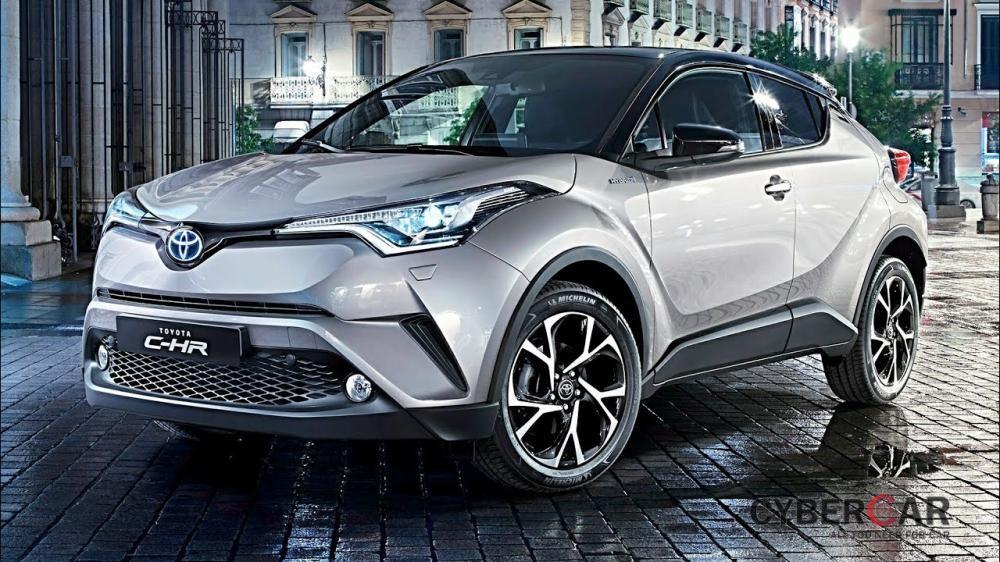 Toyota C-HR 2018 sở hữu một vẻ ngoài ấn tượng và đầy phong cách