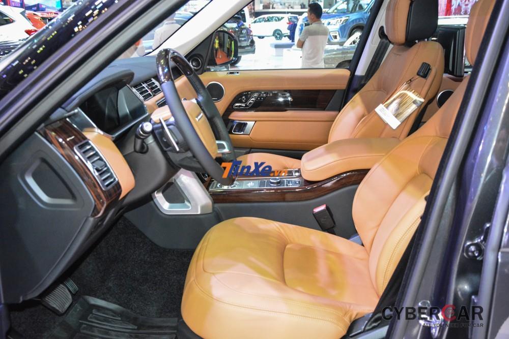  Hàng ghế trước Range Rover Autobiography LWB 2018 chỉnh điện, có chức năng sưởi và làm mát 