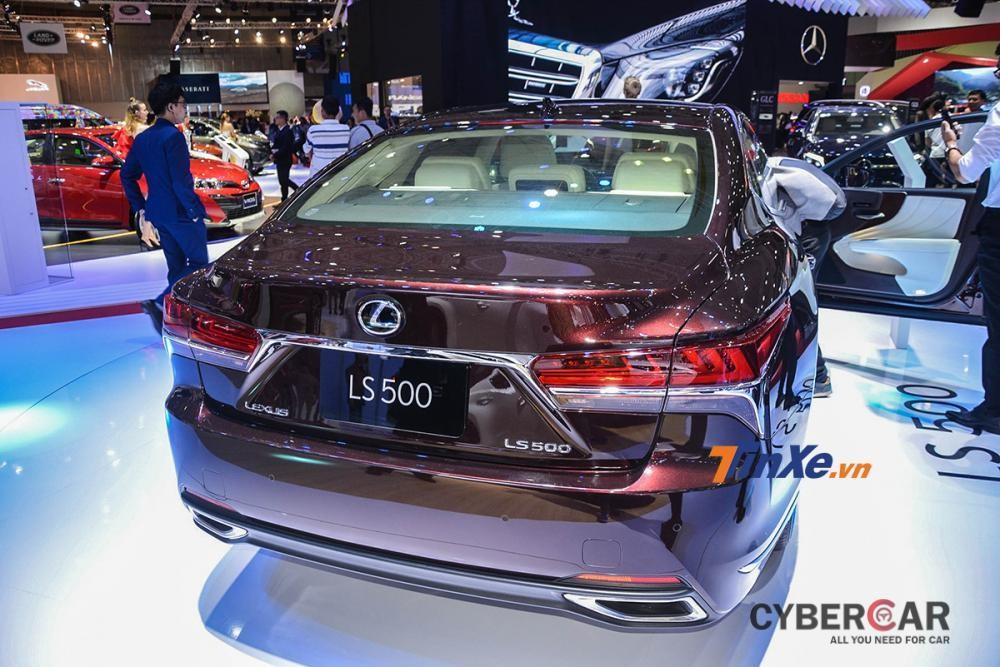 Soi kỹ chi tiết Lexus LS 500 vừa được ra mắt tại VMS 2018