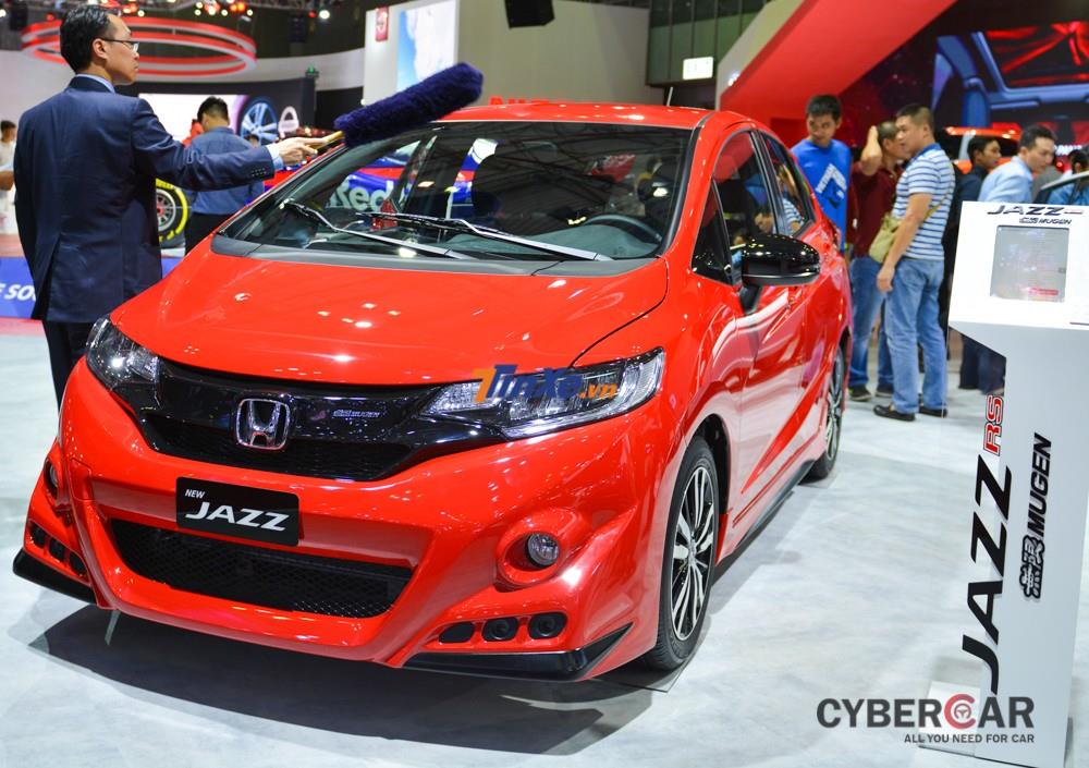 Mức giá cho bản độ Honda Jazz RS Mugen là 684 triệu đồng