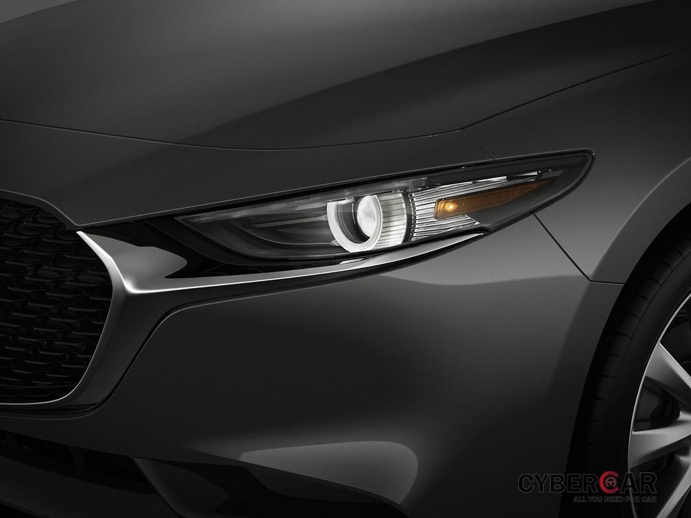 Cận cảnh cụm đèn pha của Mazda3 2019