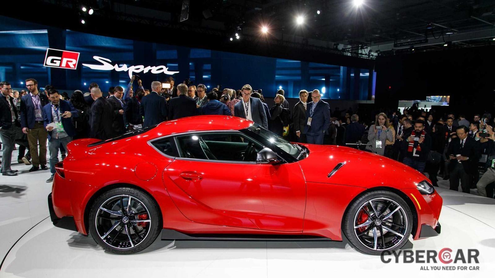 Toyota GR Supra 2020 được trang bị vành 19 inch