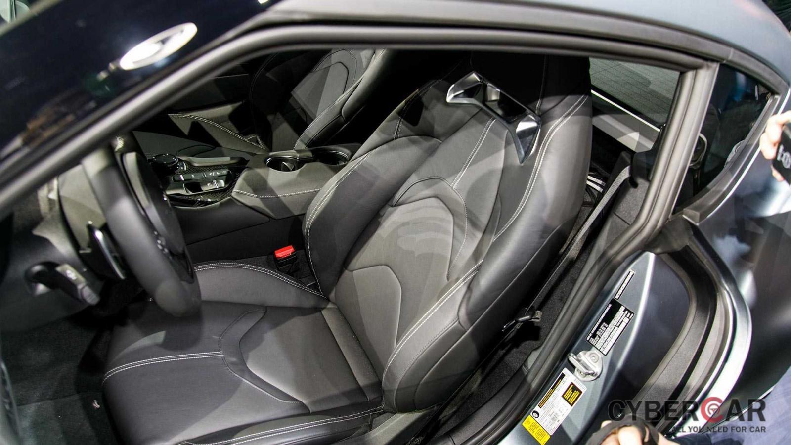Ghế bọc da sang trọng của Toyota GR Supra 2020