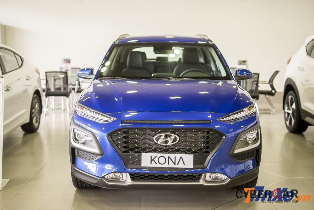 Hyundai Kona còn ghi điểm với hệ thống an toàn rất đồng đều giữa các phiên bản.