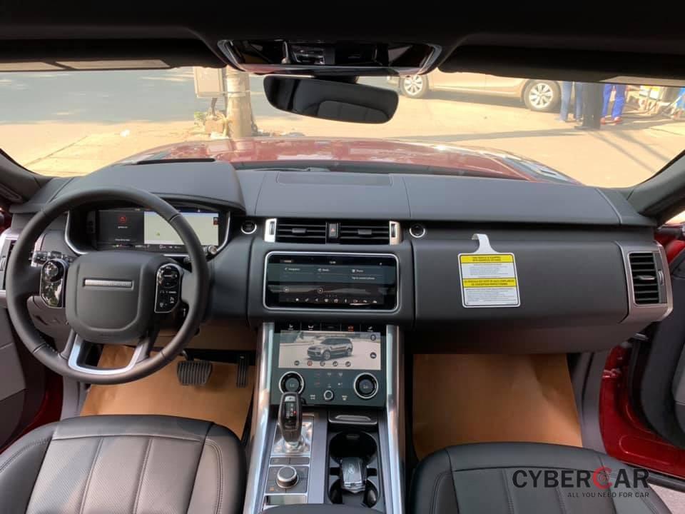 Nội thất Range Rover Sport HSE 2018 đầu tiên về Việt Naam bọc da màu đen