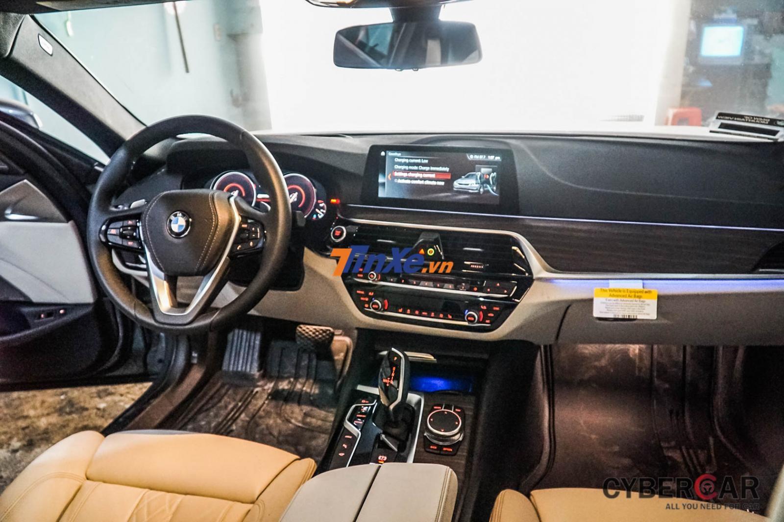 Nội thất BMW 530e 2019 độc nhất Việt Nam