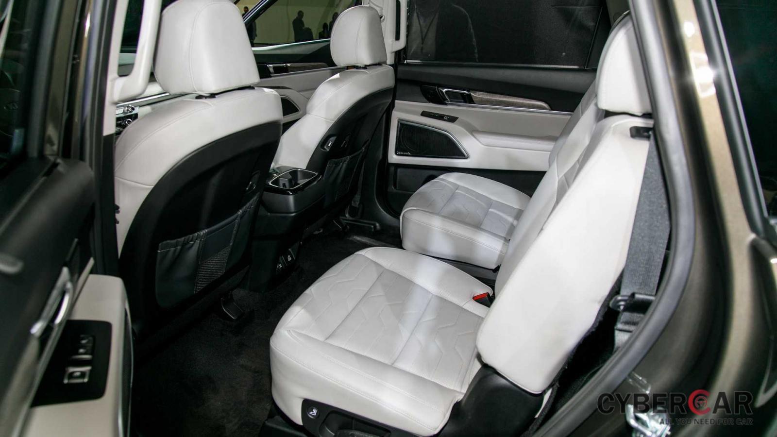Kia Telluride 2020 là SUV 8 chỗ, tương tự Hyundai Palisade 2020