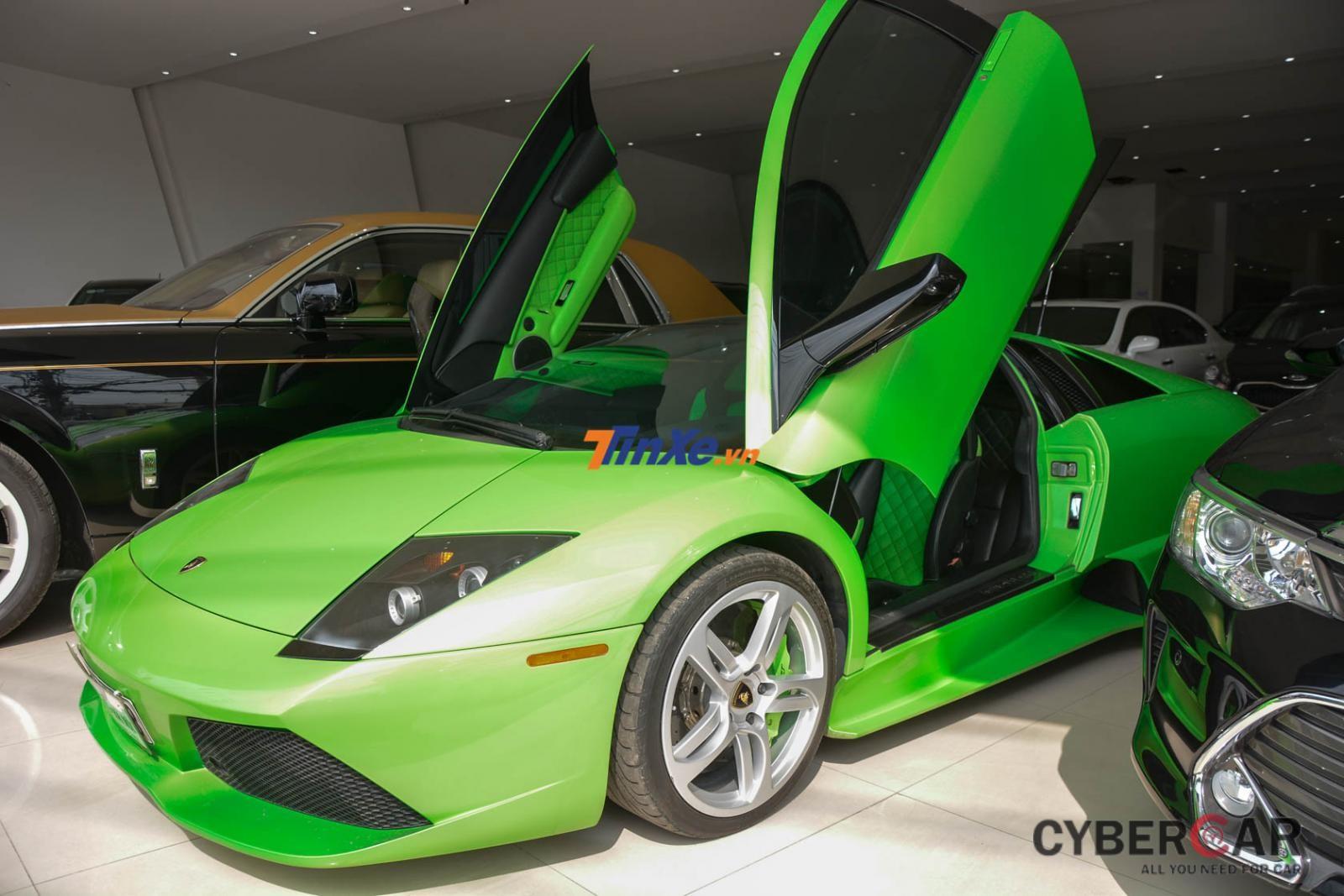 Hiện siêu xe Lamborghini Murcielago LP640 màu xanh cốm đang được rao bán 9,8 tỷ đồng