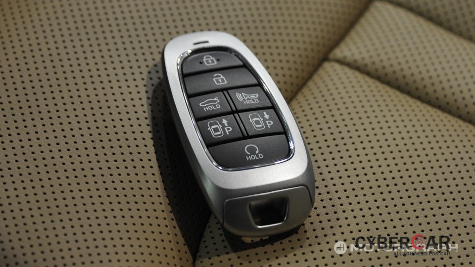 Khóa điều khiển từ xa của Hyundai Sonata 2020