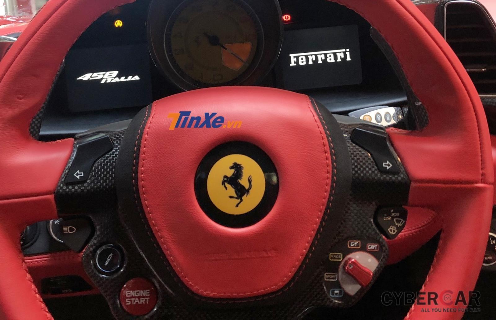 Siêu xe Ferrari 458 Italia Liberty Walk không được độ động cơ nhưng đã thay đổi ống xả của Fi