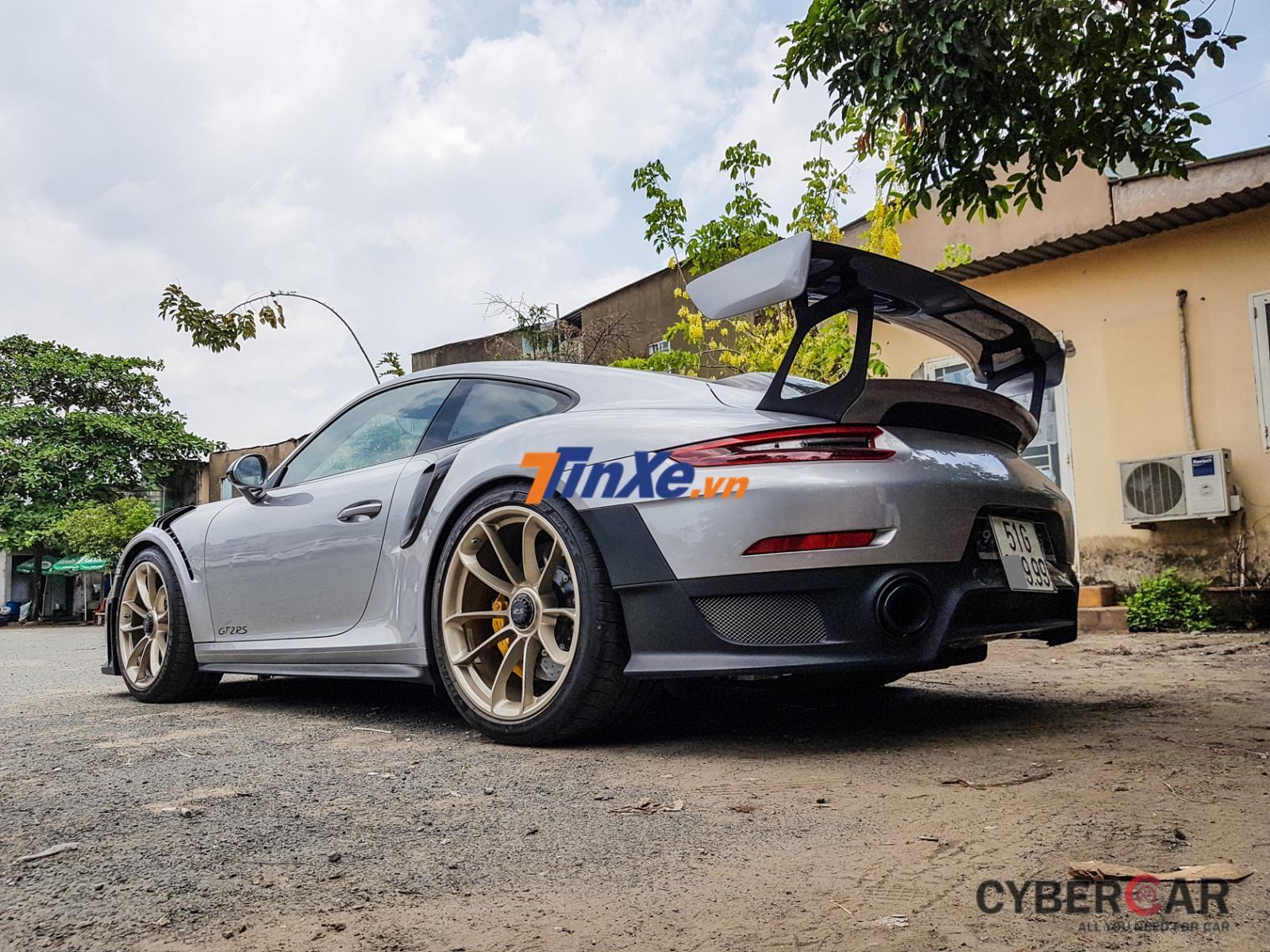 Porsche 911 GT2 RS có công suất lên đến 700 mã lực