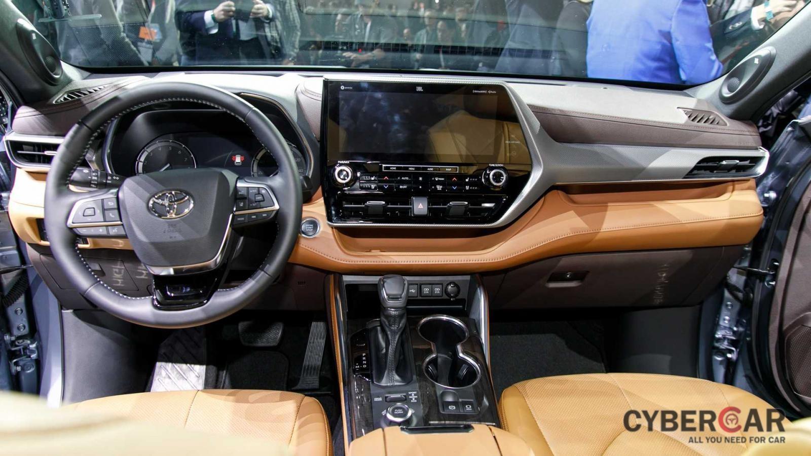 Nội thất bên trong Toyota Higlander 2020