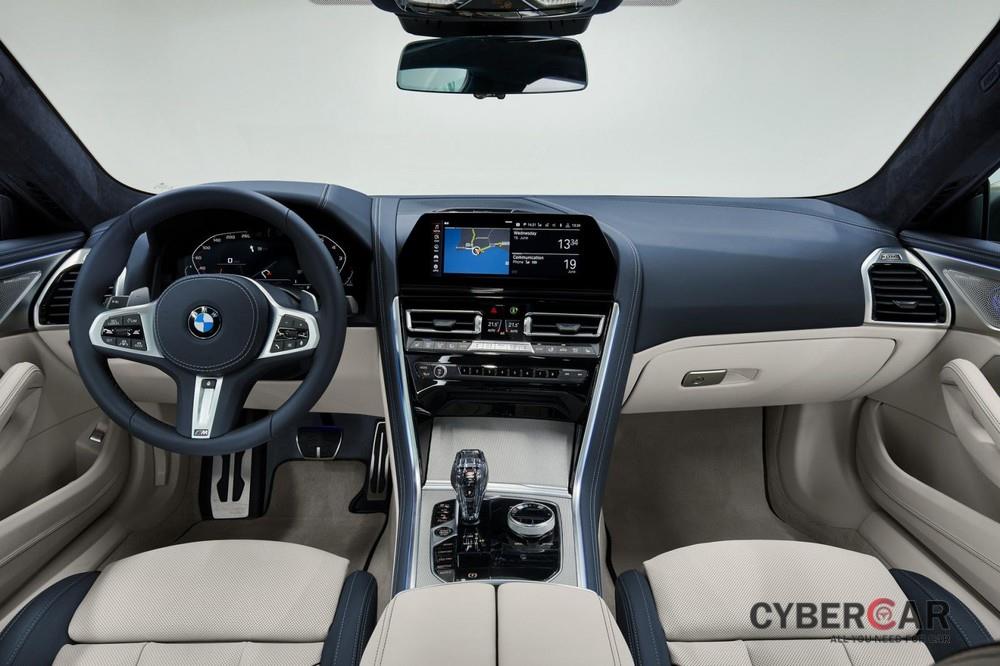 Nội thất sang trọng của BMW 8-Series Gran Coupe 2020