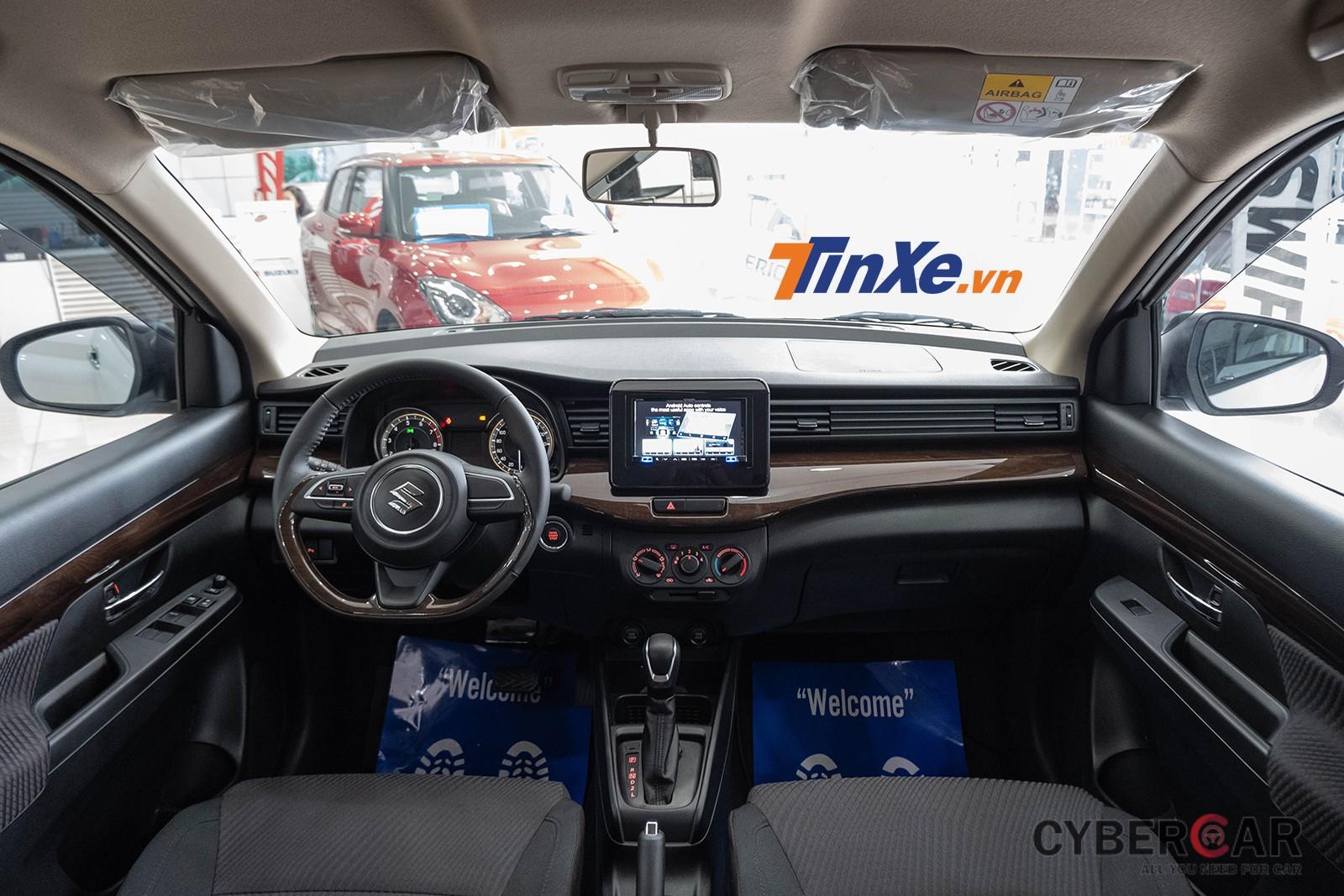 Nội thất của Suzuki Ertiga 2019 hiện đại hơn và sử dụng tông màu be chủ đạo