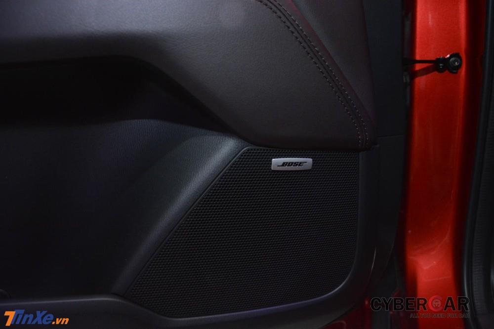 Hệ thống loa Bose chỉ có trên Mazda CX-8 Premium