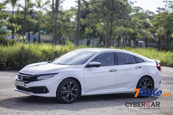 Honda Civic thế hệ thứ 10 đã có màn chào sân ấn tượng tại Việt Nam.