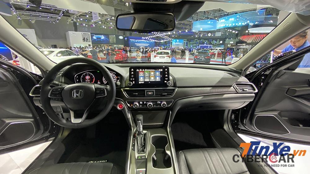 Không gian nội thất bên trong Honda Accord 2020 cá tính, thiên hướng thể thao nhưng vẫn giữ được sự trang trọng cần có của một chiếc sedan hạng D.