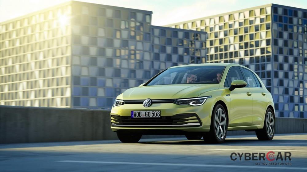 Thiết kế đầu xe mới của Volkswagen Golf 2020