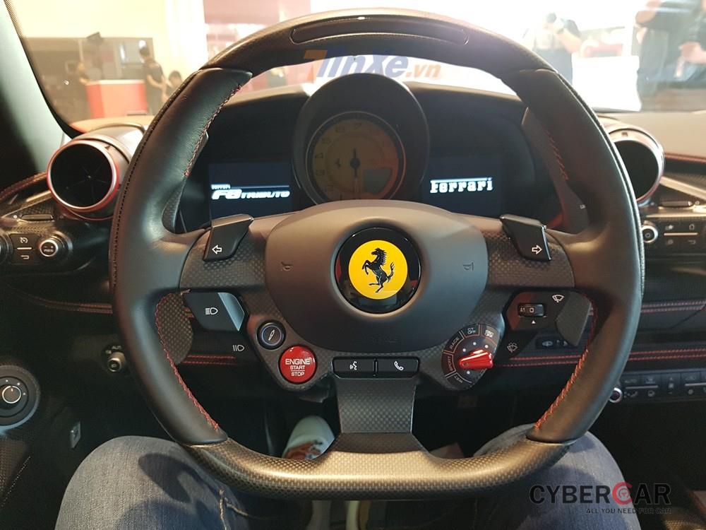Vô-lăng của siêu xe Ferrari F8 Tributo