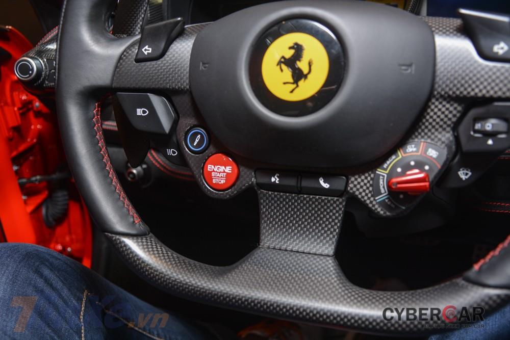 Tốc độ tối đa trên siêu xe Ferrari F8 Tributo là 340 km/h