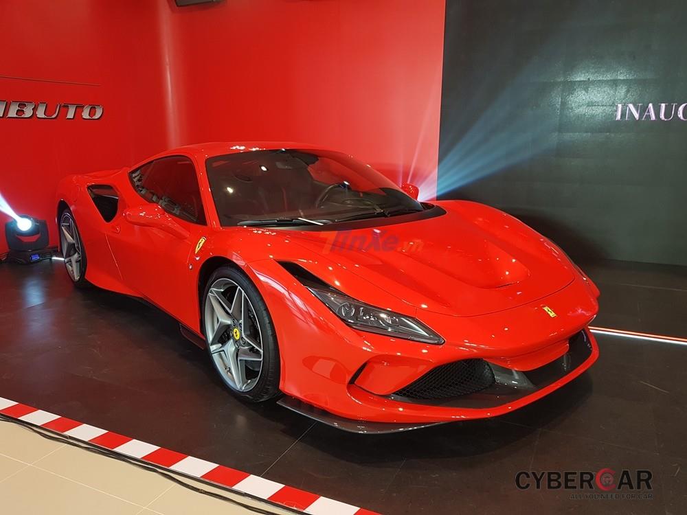 Siêu xe Ferrari F8 Tributo có giá dao động từ 18,6 đến dưới 21 tỷ đồng tại Việt Nam