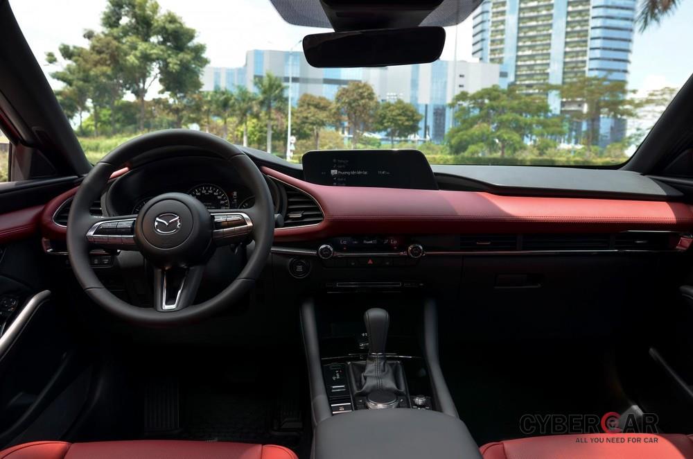 So với thế hệ cũ, nội thất của Mazda3 2020 Premium được nâng cấp rõ rệt