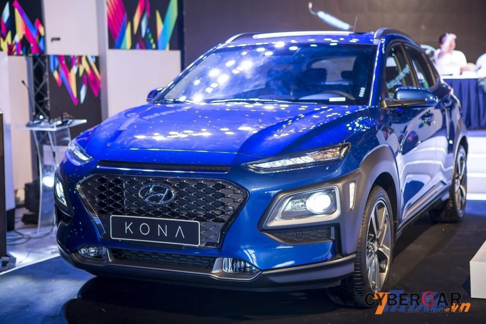 Hyundai Kona hiện đang được phân phối với 3 phiên bản cùng giá bán từ 636 – 750 triệu đồng